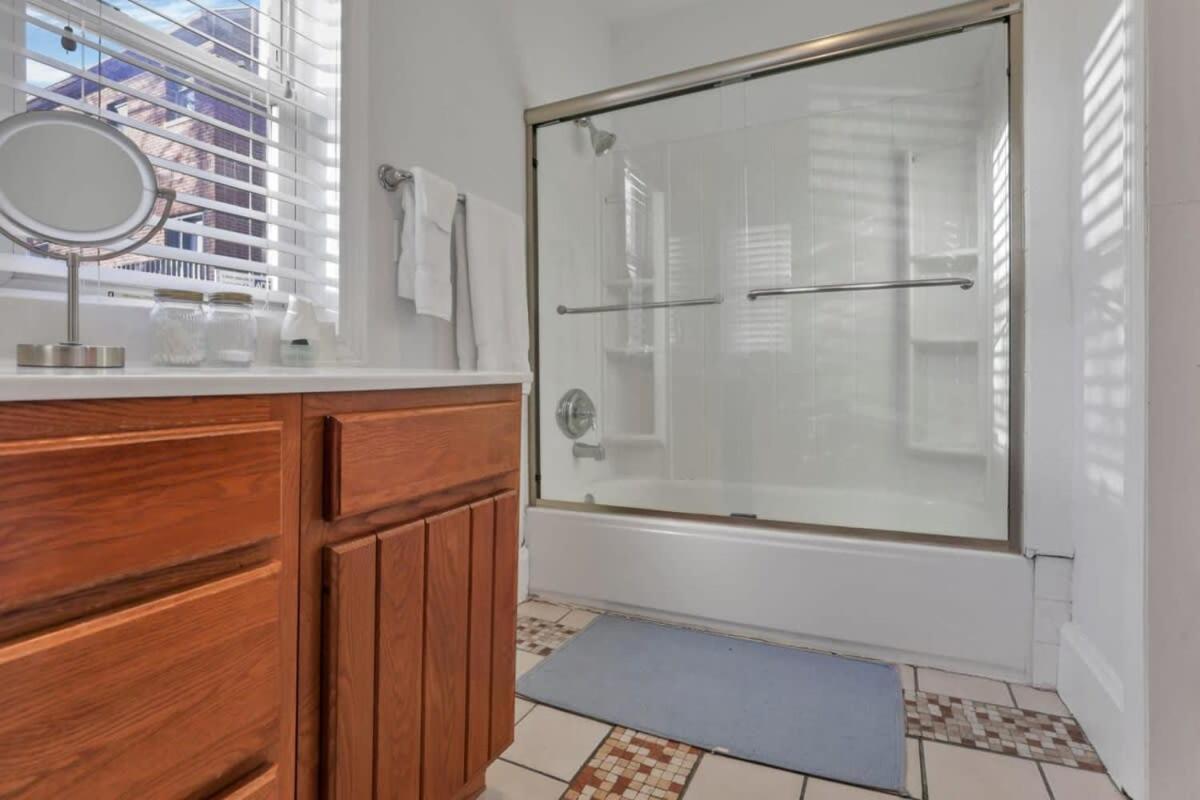 The Goodale Retreat - 2 Bedroom 2bath Columbus